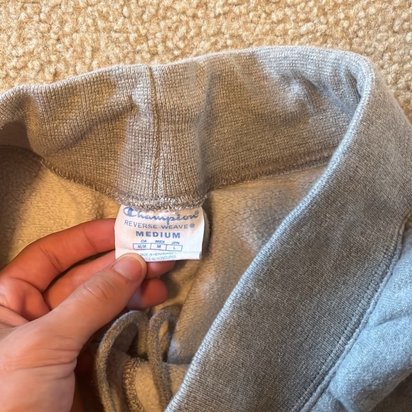 Champion Jogger reverse weave sweatpants, gray size medium - Picture 2 of 2